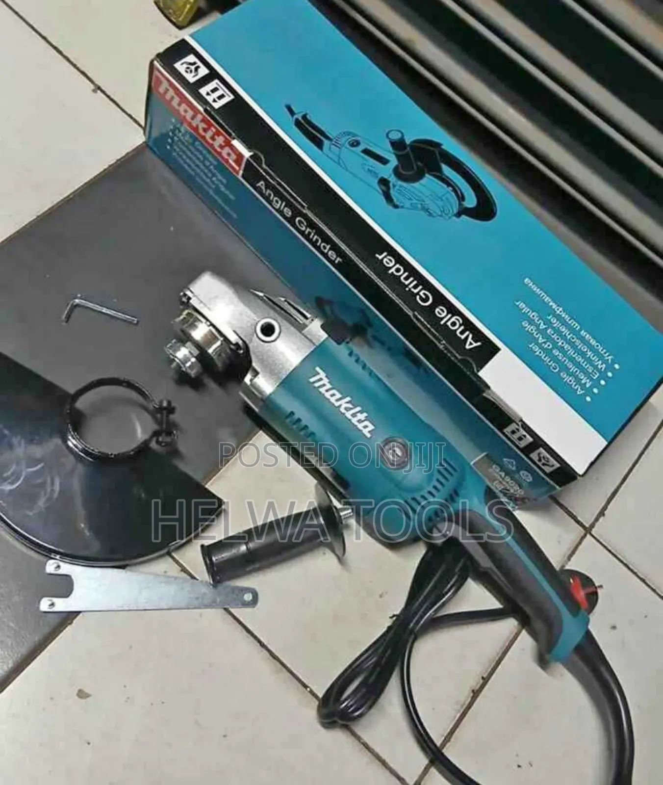 Makita 9" Heavy Duty Angle Grinder
