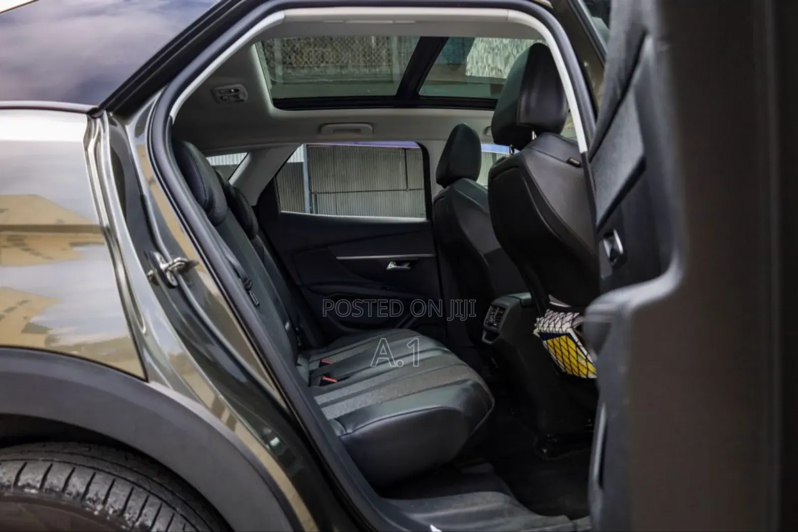 Peugeot 3008 2019 Green