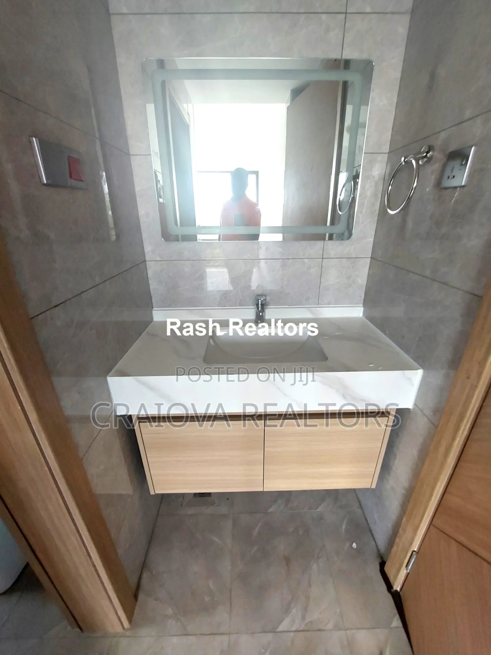 3bdrm Apartment in Riverside Drive for sale