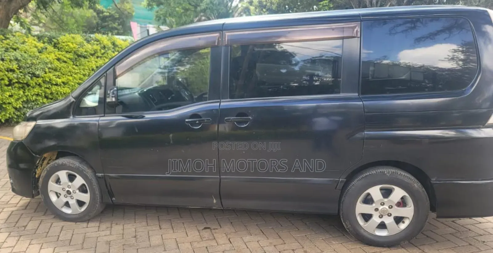 Nissan Serena 2010 Black