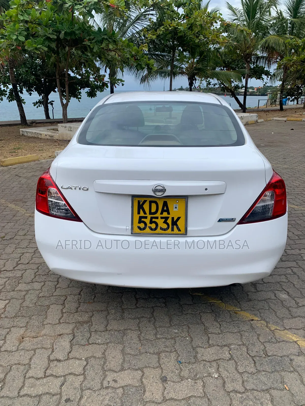 Nissan Latio 1.2 2013 White