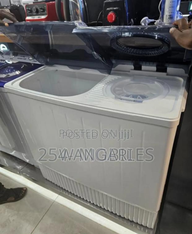 White New Hisense 13.5kg Washing Machine