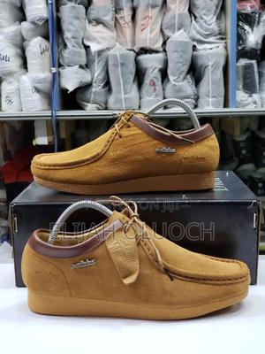 Brown Clarks Wallabees - thumbnail 2