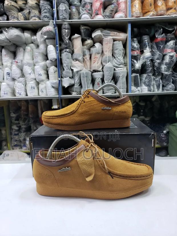 Brown Clarks Wallabees - thumbnail 3
