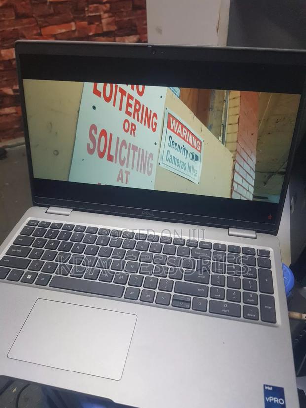 Laptop Dell Latitude 5540 8GB Intel Core i5 SSD 256GB