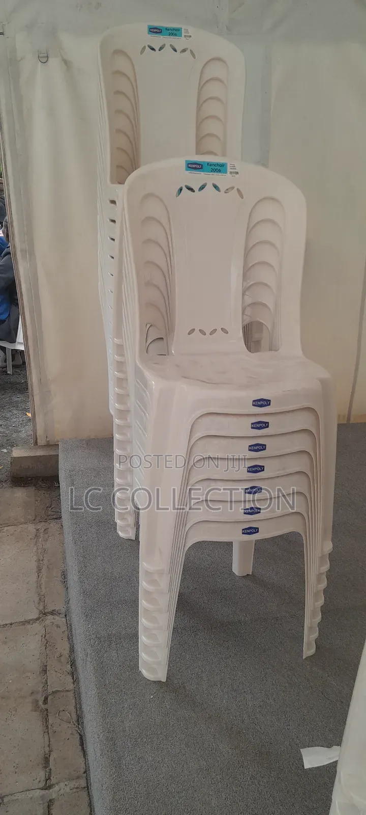 2006 White Chairs