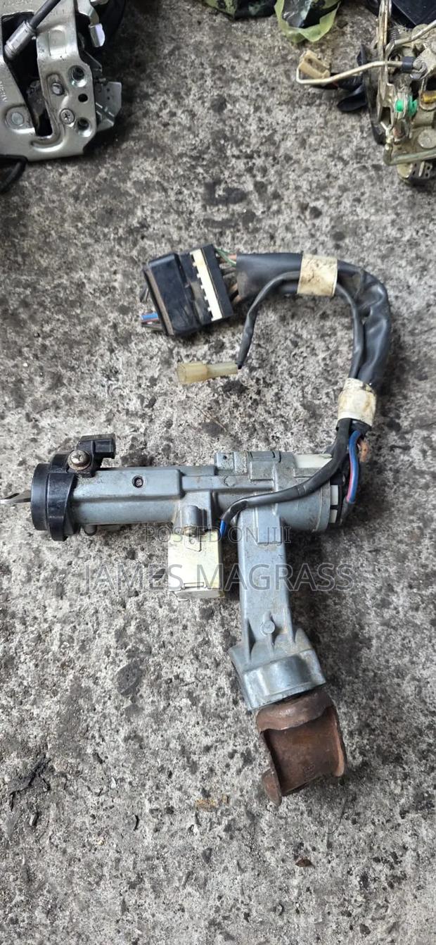 Toyota Hiace Ignition Switches - main view