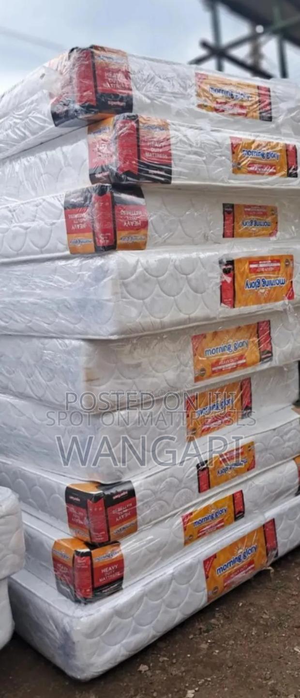 Colour White New Mattress 4by6 10inch
