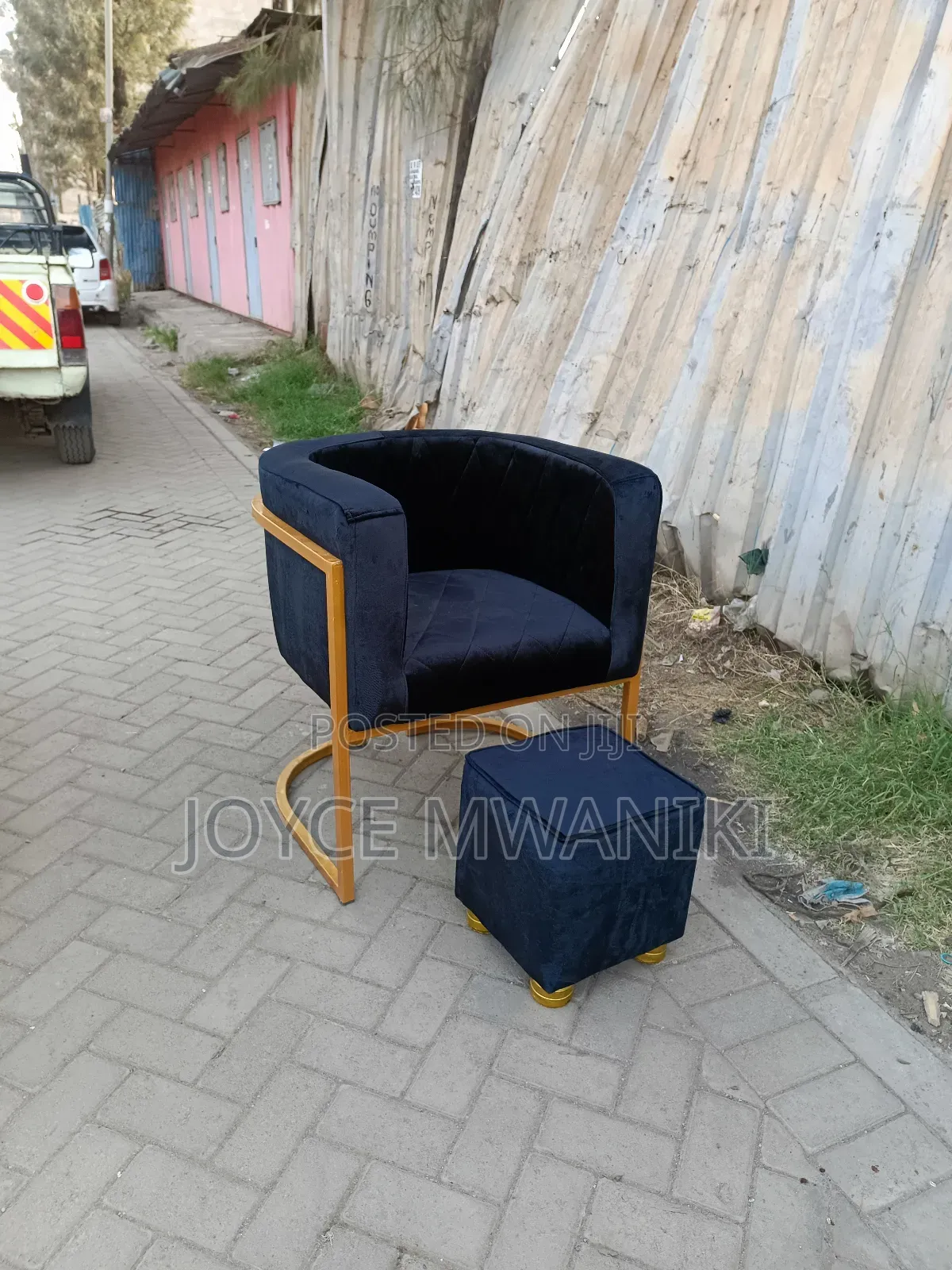 Black and Gold, Pedicure Simple Seat and a Stool 