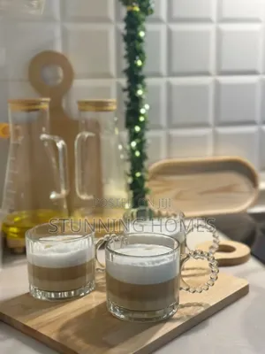 6 Elegant Tea Cups With a Pearl Like Handle