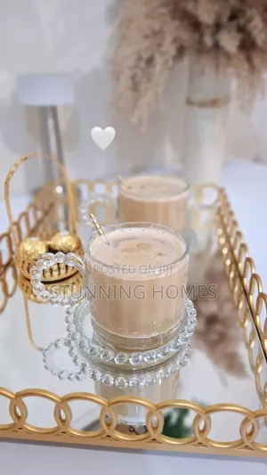 6 Elegant Tea Cups With a Pearl Like Handle