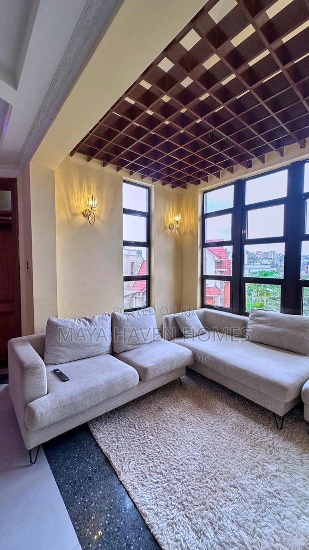 6bdrm Maisonette in Membley Estate for sale - thumbnail 13