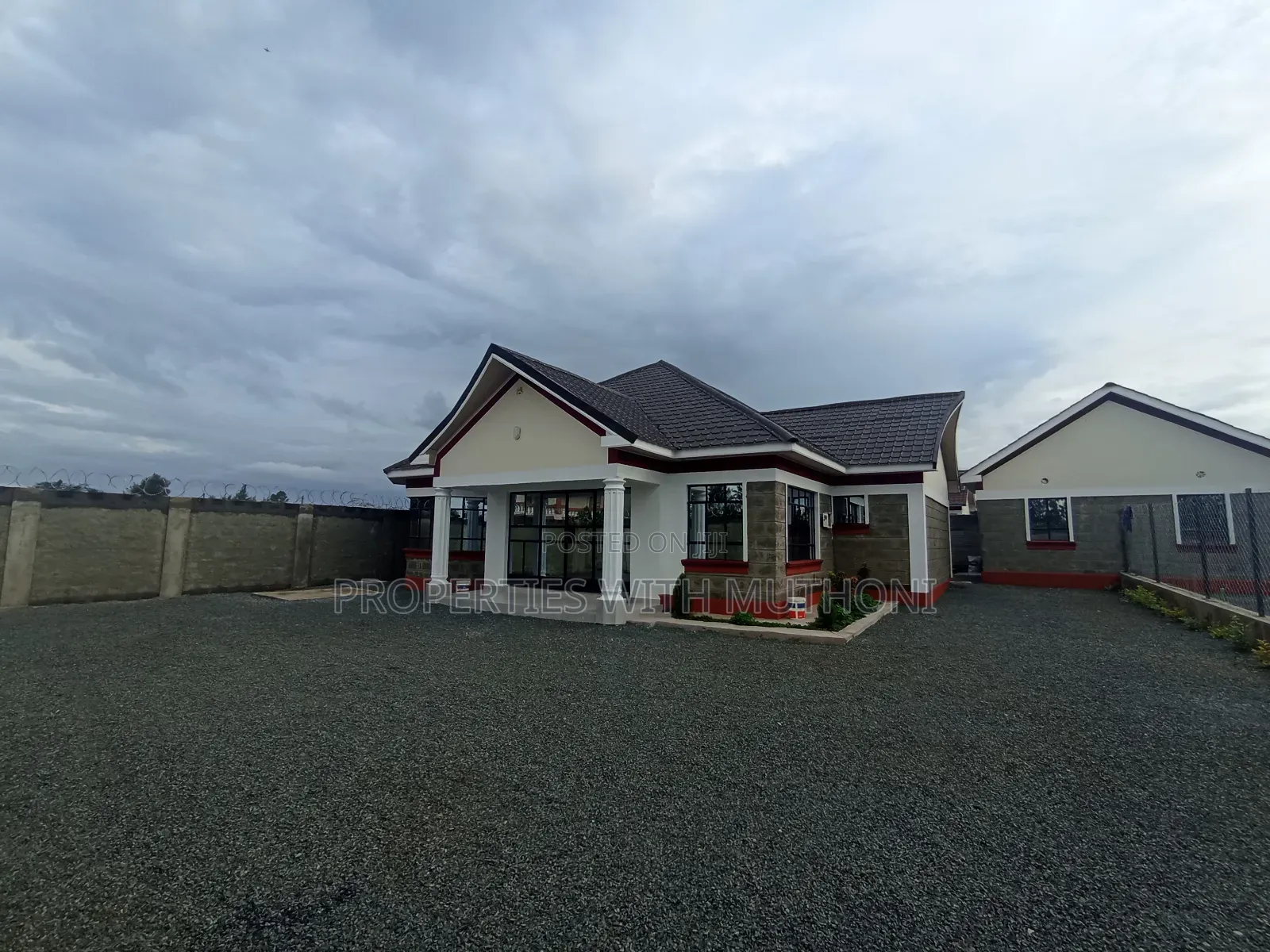 4bdrm Bungalow in Kitengela for sale