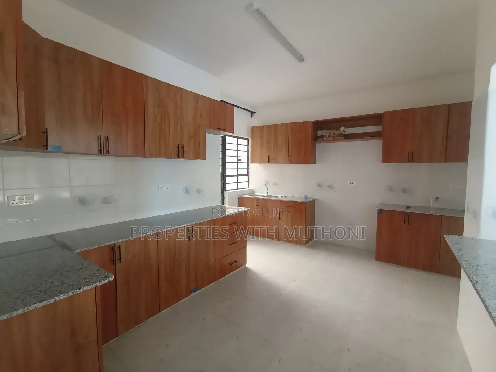 4bdrm Bungalow in Kitengela for sale