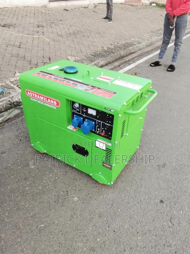 Investable Silent Generator - main view