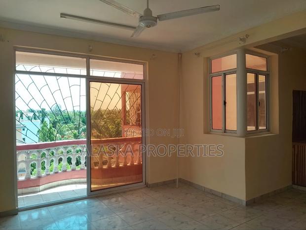 3bdrm Apartment in Mogadishu Estate, Nyali Mkomani for rent - thumbnail 9