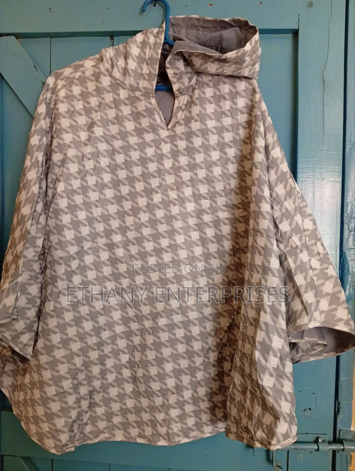 Thrifted Poncho Raincoat (Free Size)