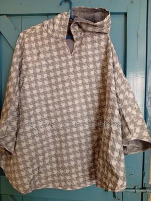 Thrifted Poncho Raincoat (Free Size)