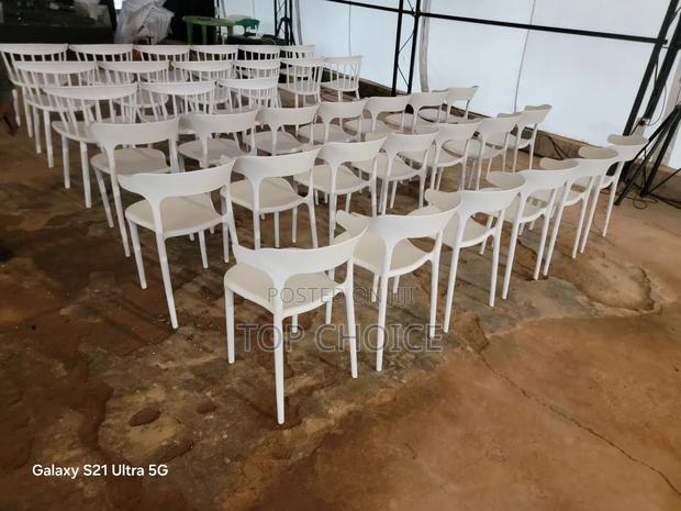 Events Stackable Chairs - thumbnail 2