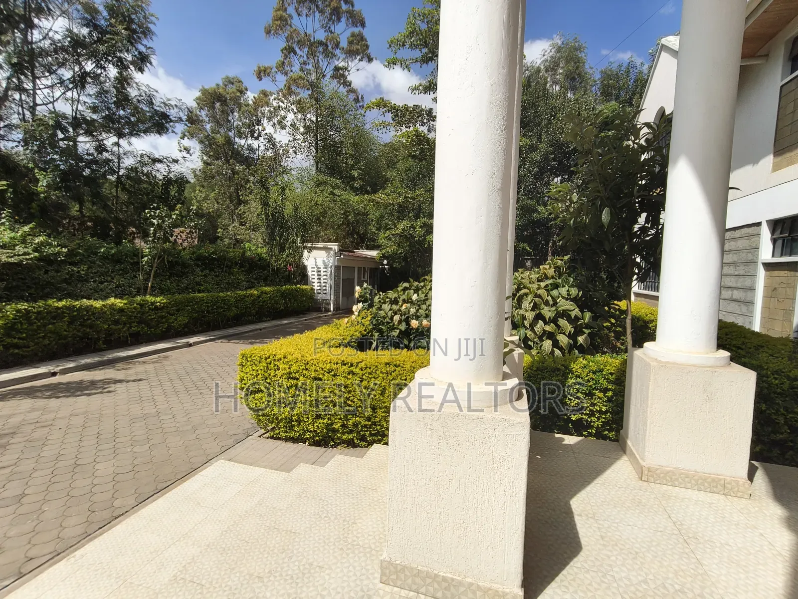 6bdrm Mansion in Karen, Nairobi for sale