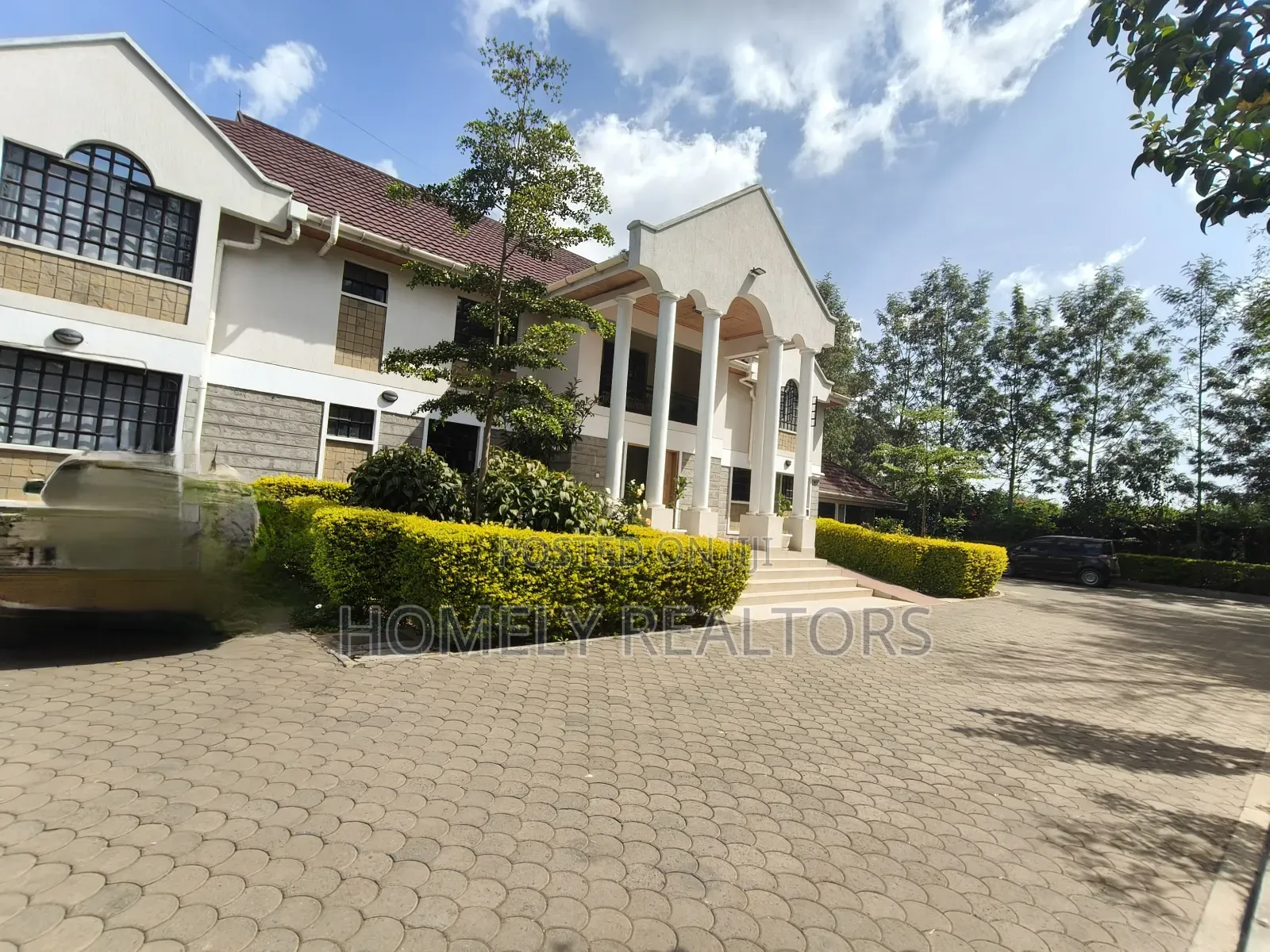 6bdrm Mansion in Karen, Nairobi for sale