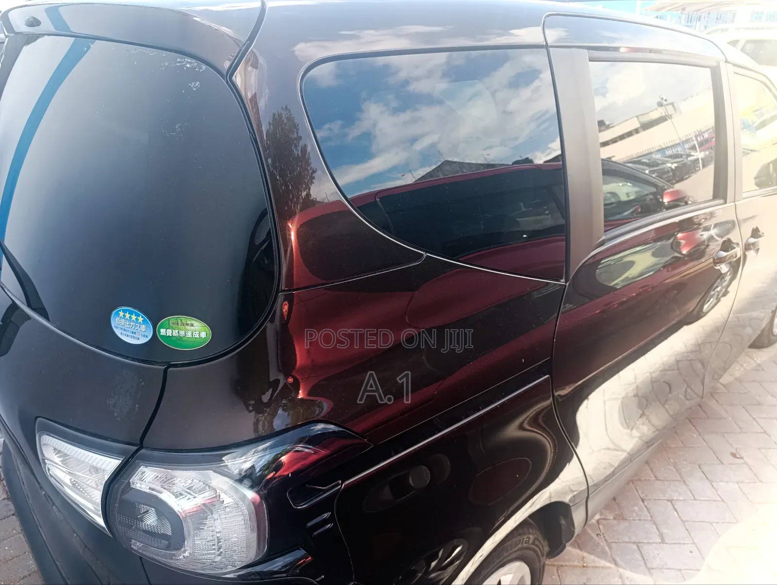 Toyota Sienta 2018 Black