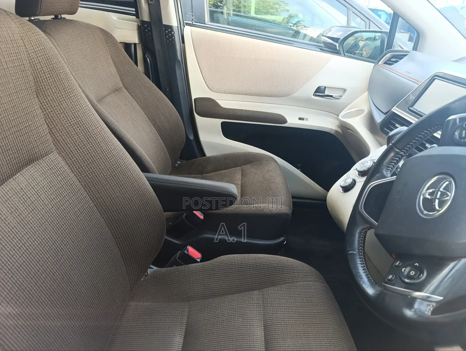 Toyota Sienta 2018 Black