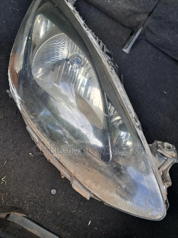 Headlight Demio 2011 - main view