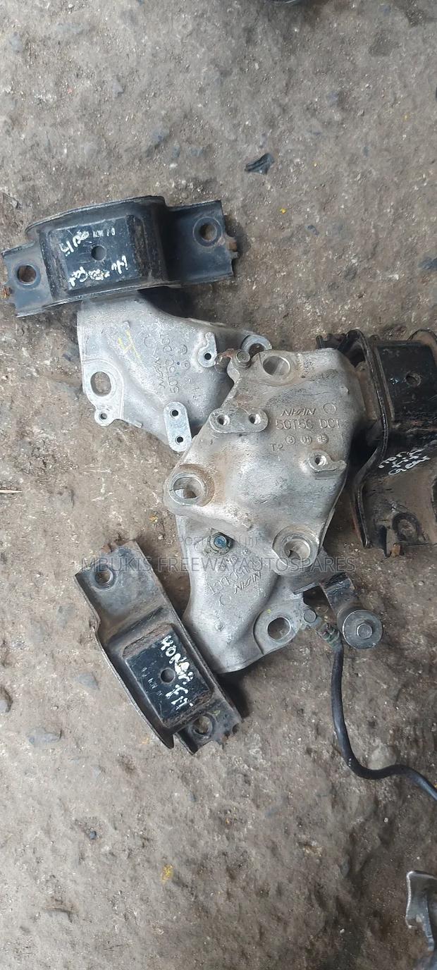 Honda Fit Gear Mounting