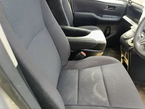 Toyota Voxy 2018 Silver