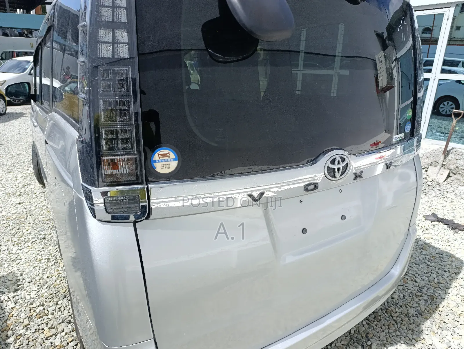 Toyota Voxy 2018 Silver