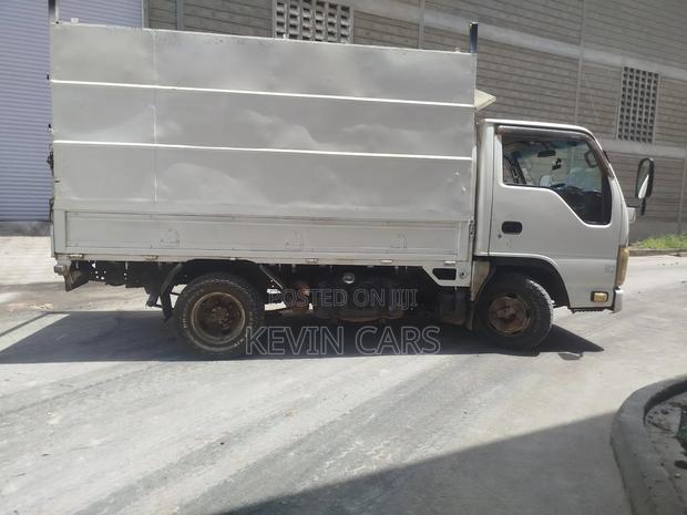 Mazda Titan - thumbnail 2