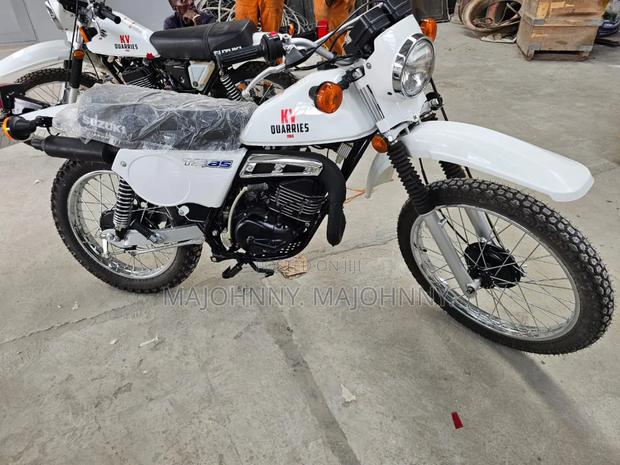 New Suzuki 2025 Black - thumbnail 3