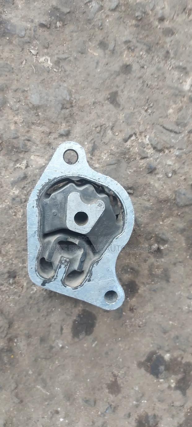 Engine Mounting Nissan Murano Back