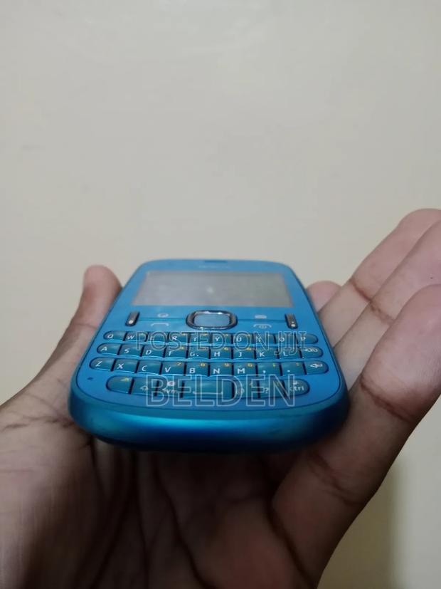 Nokia Asha 201 Blue - thumbnail 3
