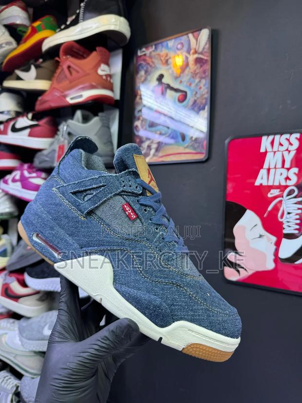 Denim Jordan 4s - thumbnail 4