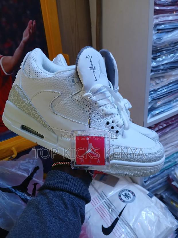 Joedan 3 Sneakers. - main view