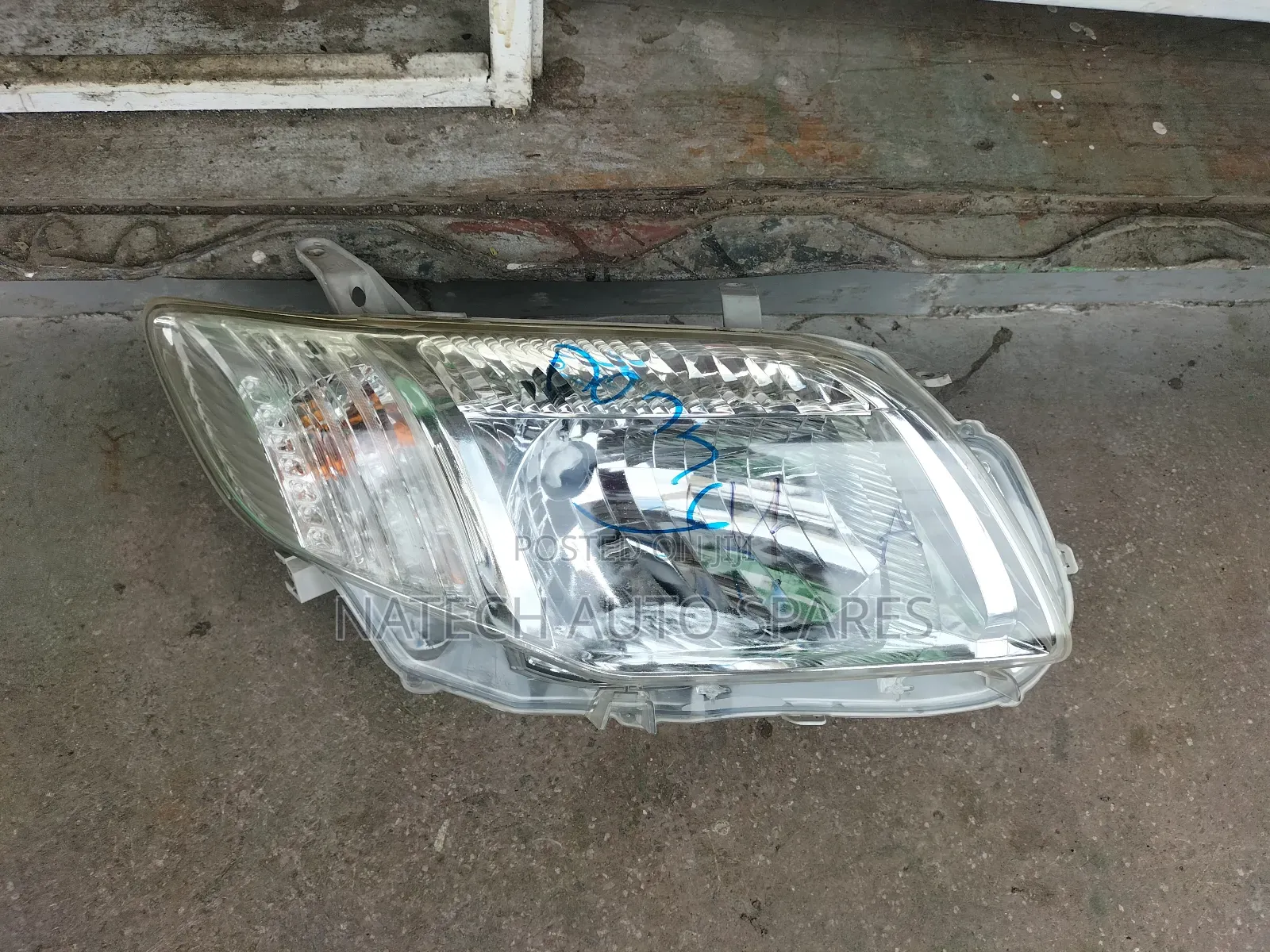 Toyota Fielder/Axio 2013 Headlight
