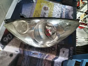 Nissan Note 2007 Headlight