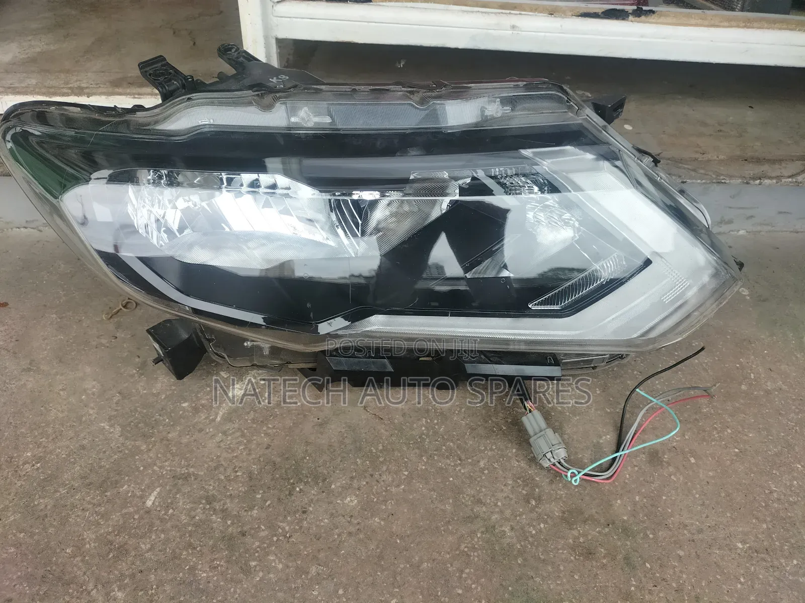 Nissan Extrail Headlight 2018 Non Zenon