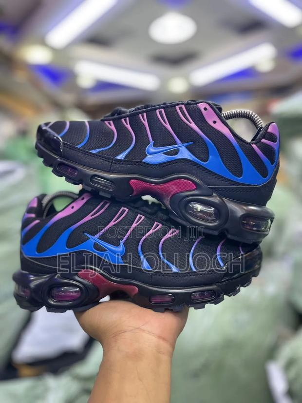 Nike Airmax Tn “Miami Vice 🐾
Quality 👌🏾 - main view