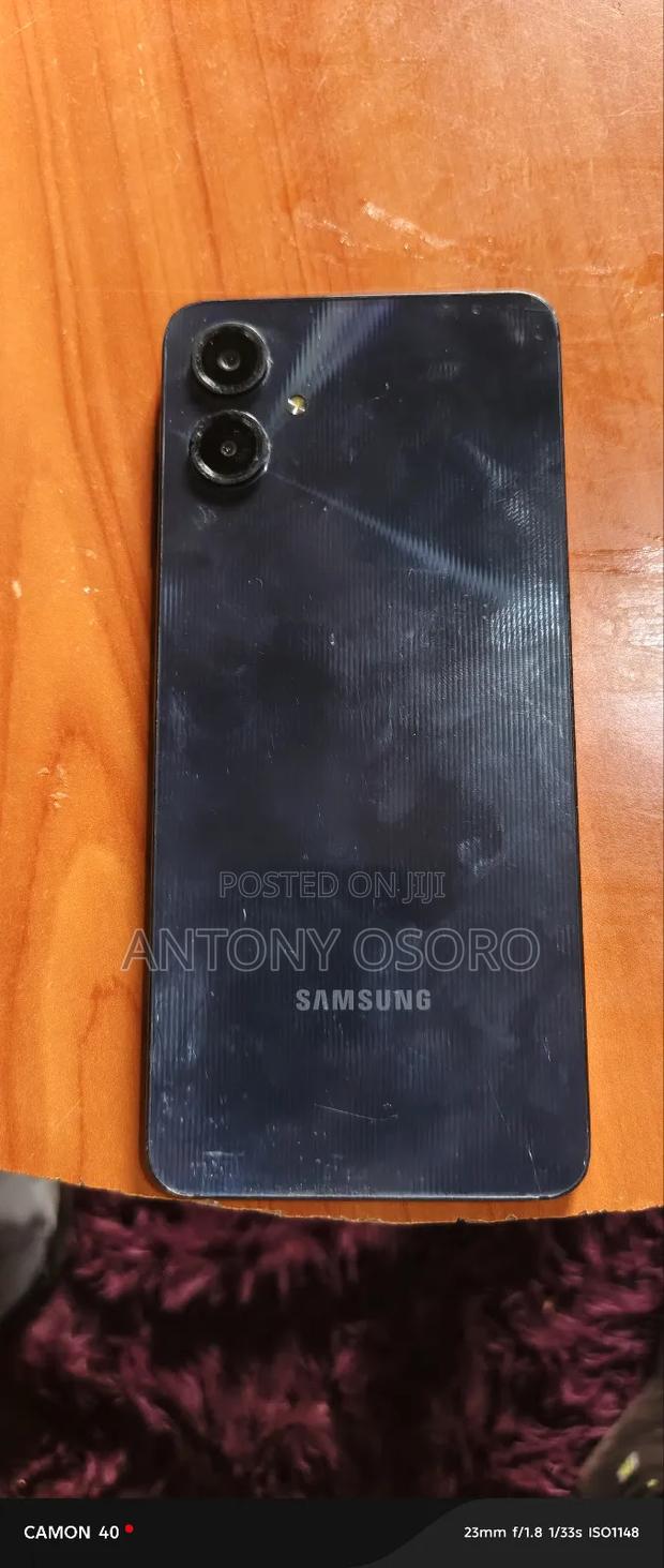 Samsung Galaxy A06 128 GB Black - thumbnail 2