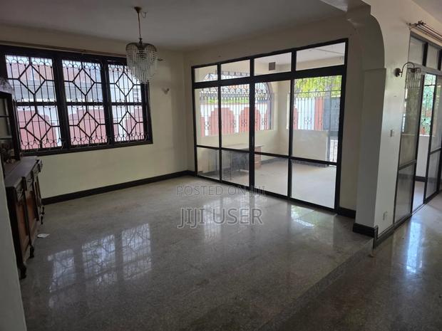 5bdrm Maisonette in Kizingo for rent - thumbnail 13