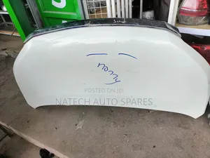 Toyota Noah 2018 Bonnet