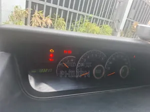 Toyota Voxy 2012 Pearl