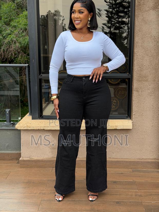 Rugged Mom Jeans - thumbnail 4