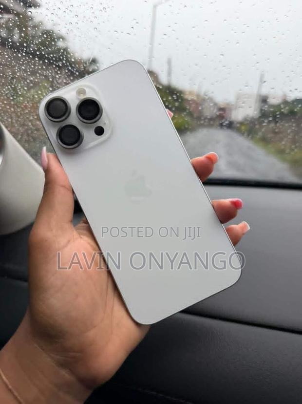 Apple iPhone X 256 GB White - main view