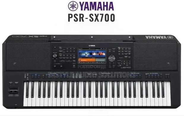 Yamaha PSR -Sx 700 Original Portable Keyboard