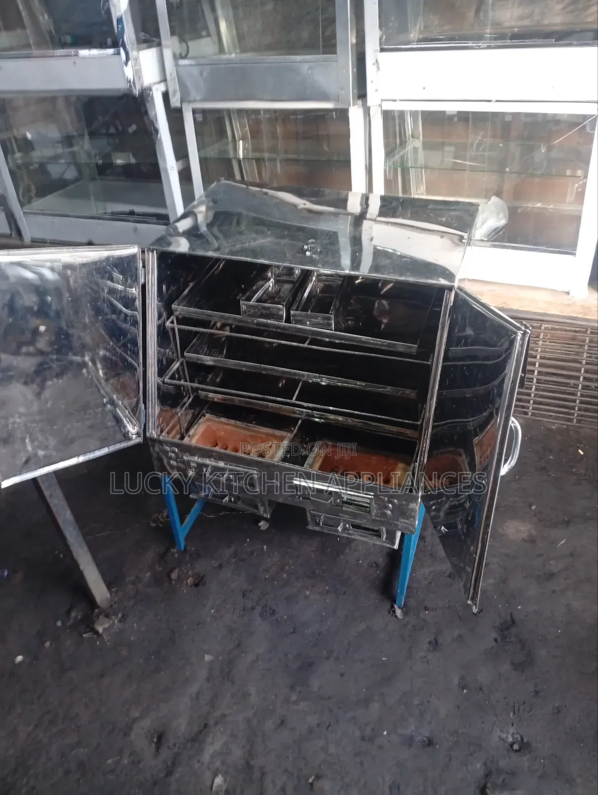 Heavy Gauge Stainless Steel Oven.
