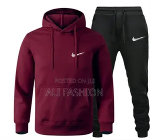 Nike 2 Piece Set